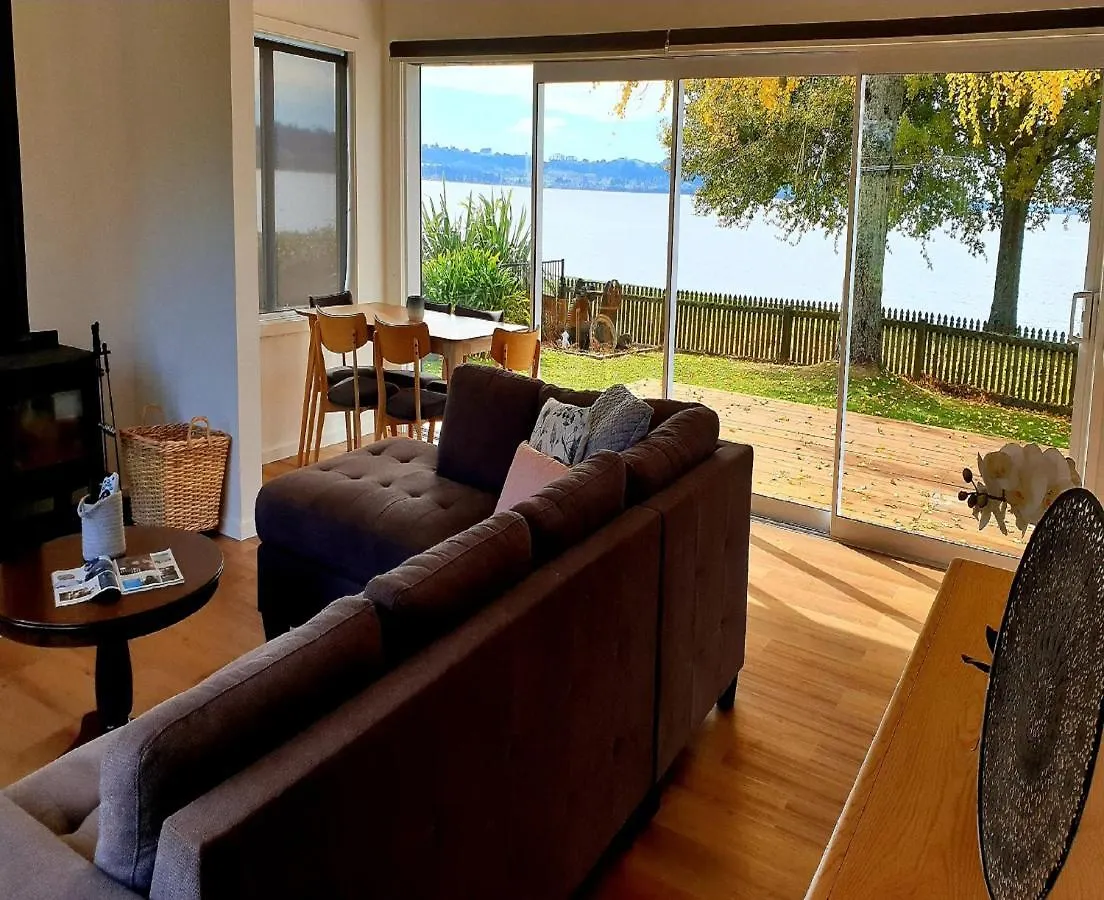 Holiday home Tamaki Lakehouse Villa Rotorua