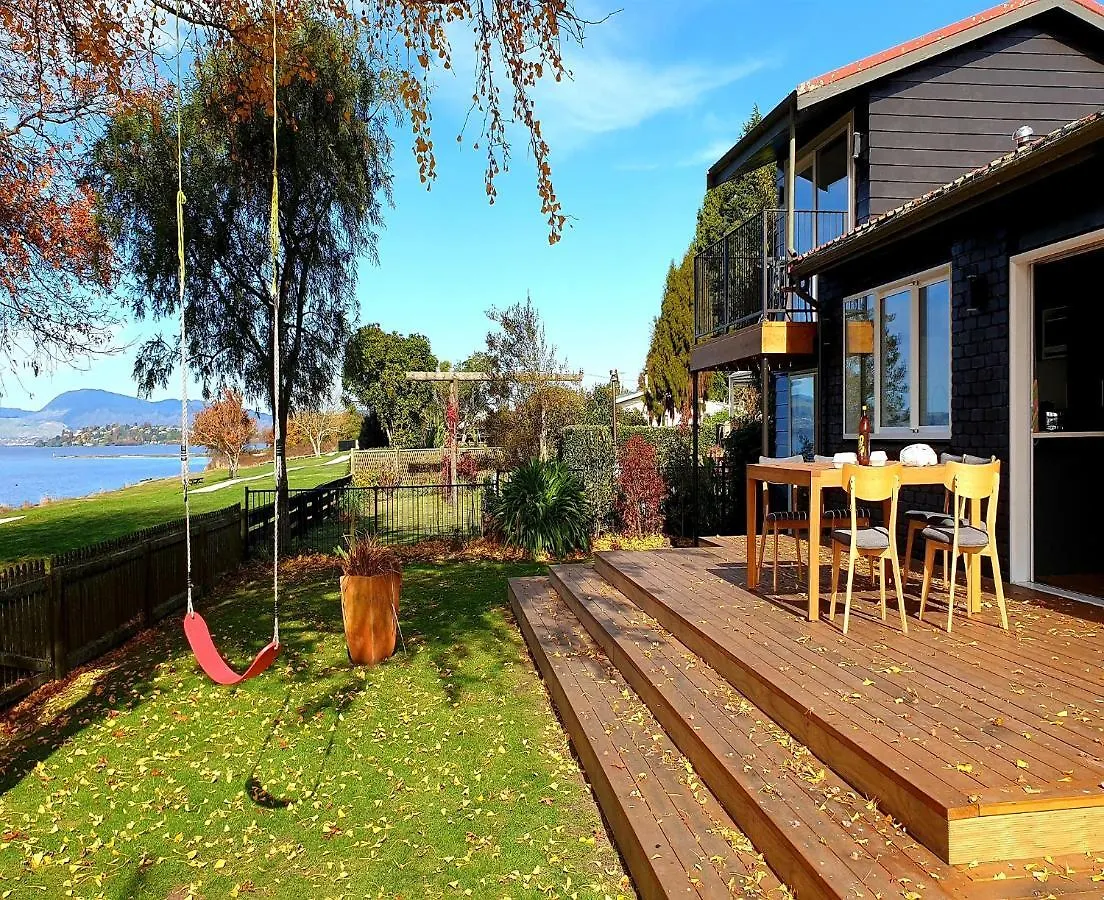 Holiday home Tamaki Lakehouse Villa Rotorua